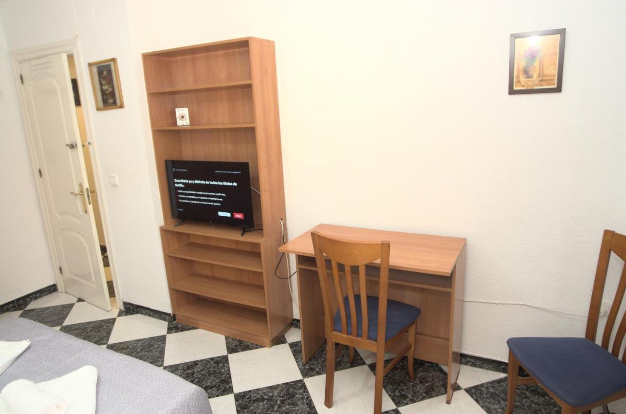 Habitacion En El Corazon Del Centro De Malaga Ngoại thất bức ảnh