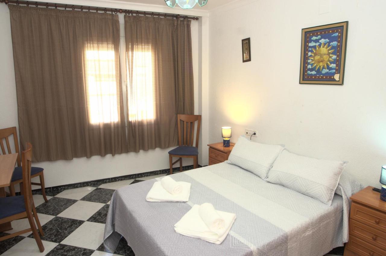 Habitacion En El Corazon Del Centro De Malaga Ngoại thất bức ảnh